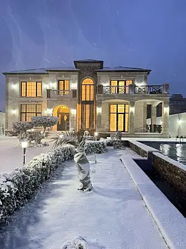 Satılır 6 otaqlı həyət evi 500 m²