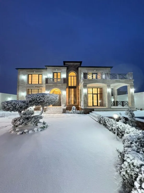 Satılır 6 otaqlı həyət evi 500 m²