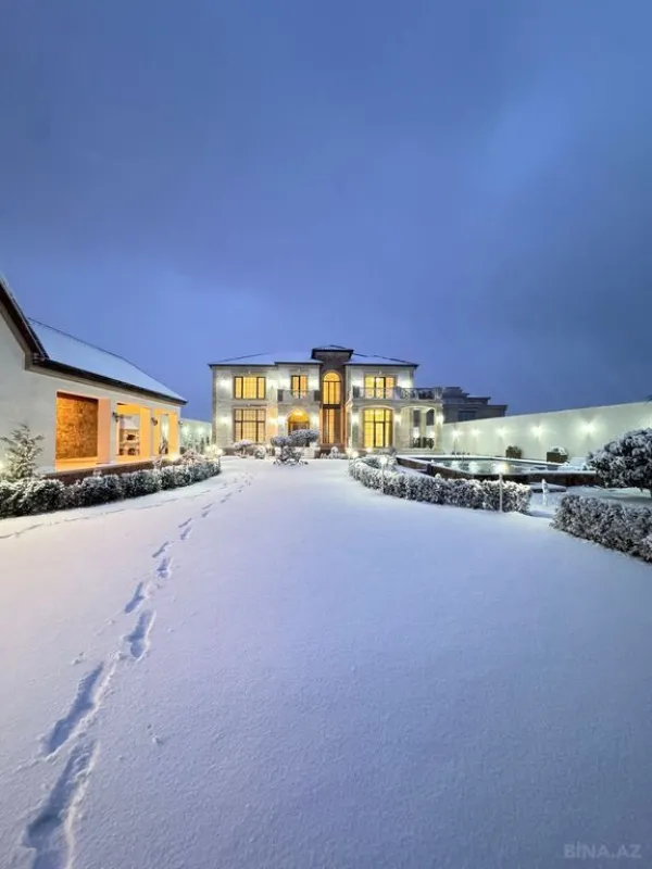 Satılır 6 otaqlı həyət evi 500 m²