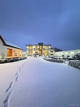 Satılır 6 otaqlı həyət evi 500 m²