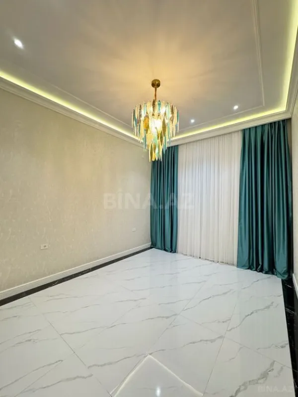 Satılır 6 otaqlı həyət evi 500 m²