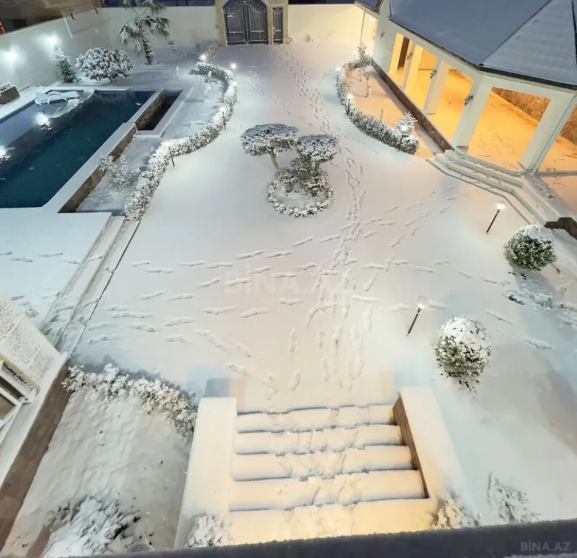 Satılır 6 otaqlı həyət evi 500 m²