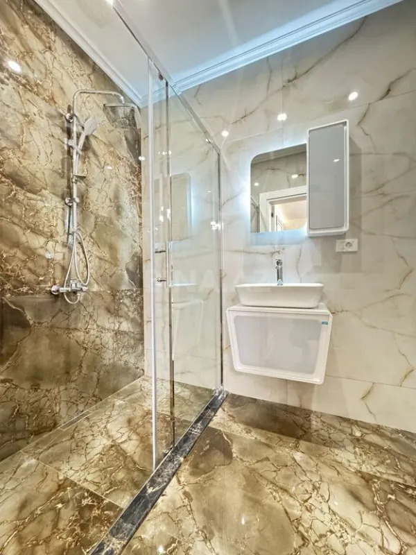 Satılır 6 otaqlı həyət evi 500 m²