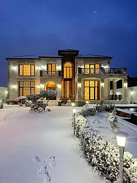 Satılır 6 otaqlı həyət evi 500 m²