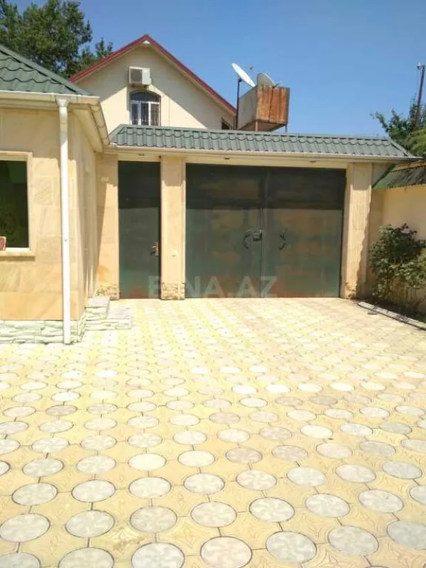 Satılır 7 otaqlı həyət evi 300 m²