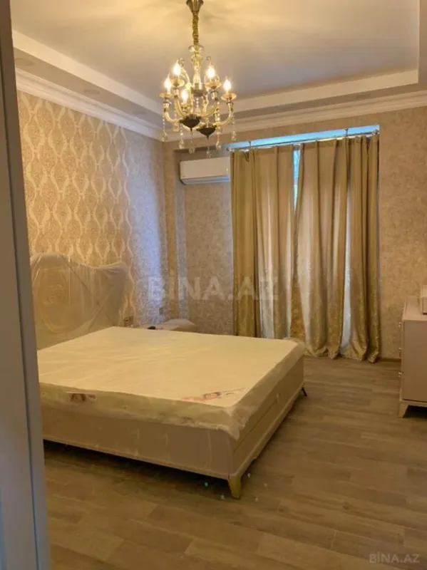 Kirayə verilir 2 otaqlı mənzil 107 m²