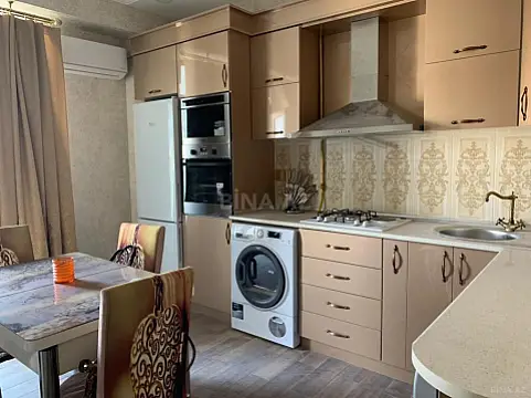 Kirayə verilir 2 otaqlı mənzil 107 m²