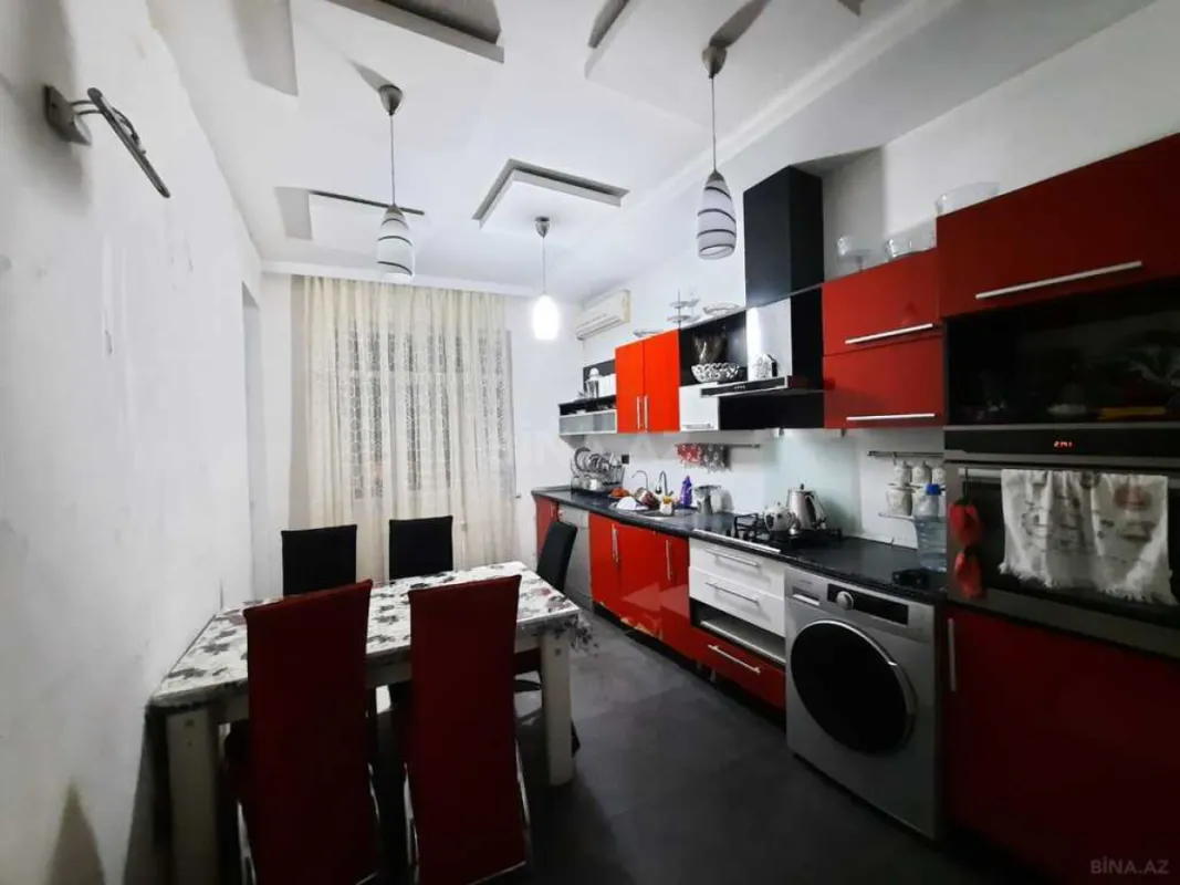 Satılır 4 otaqlı mənzil 171 m²
