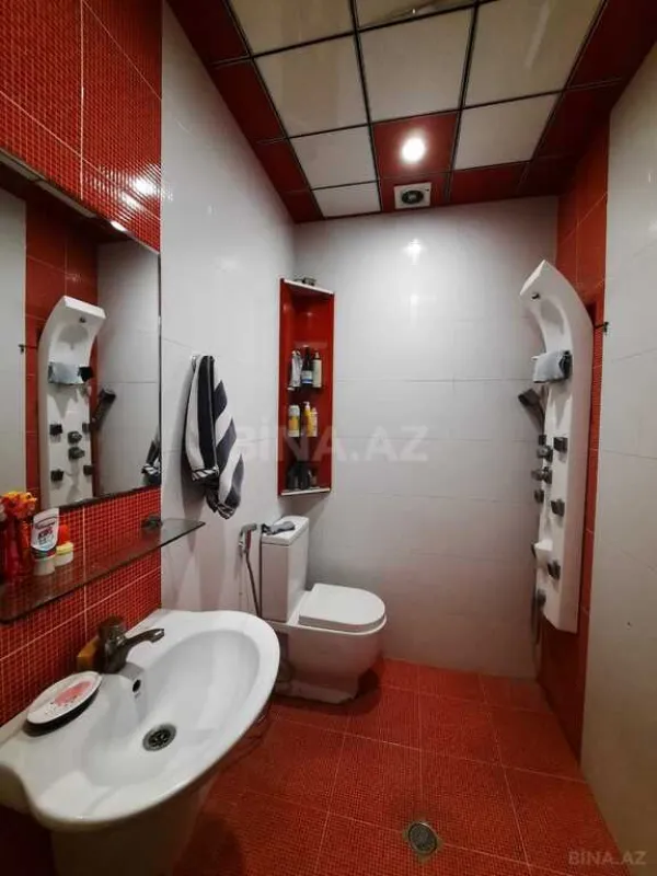 Satılır 4 otaqlı mənzil 171 m²
