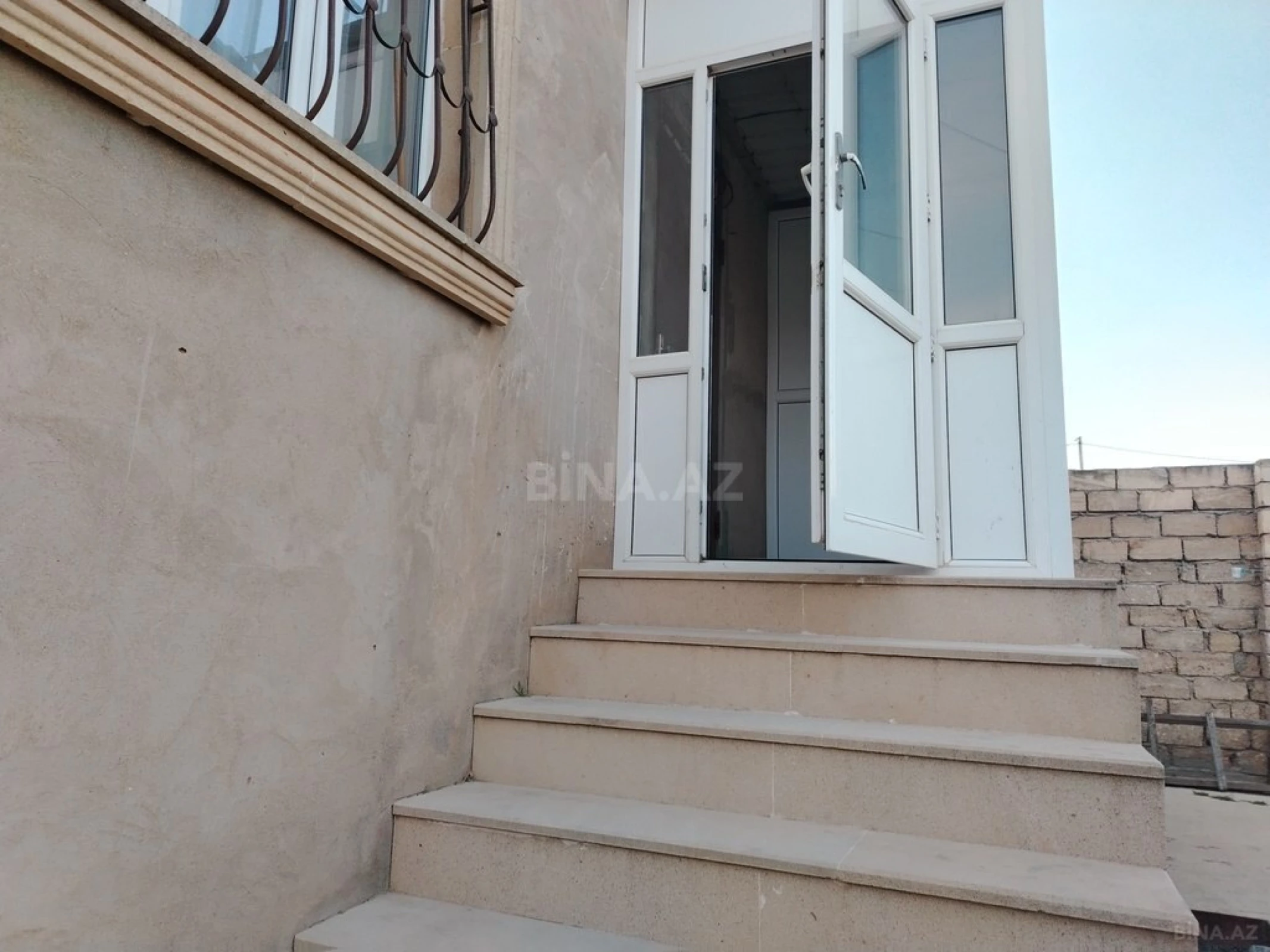 Satılır 3 otaqlı həyət evi 100 m²