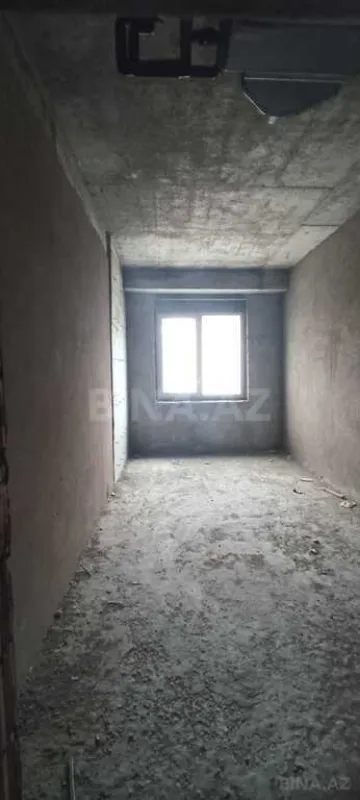 Satılır 4 otaqlı mənzil 185 m²