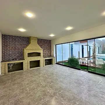 Satılır 4 otaqlı həyət evi 240 m²