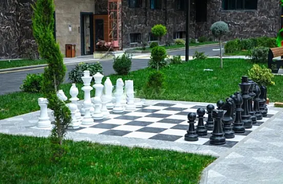 Satılır 4 otaqlı mənzil 196 m²