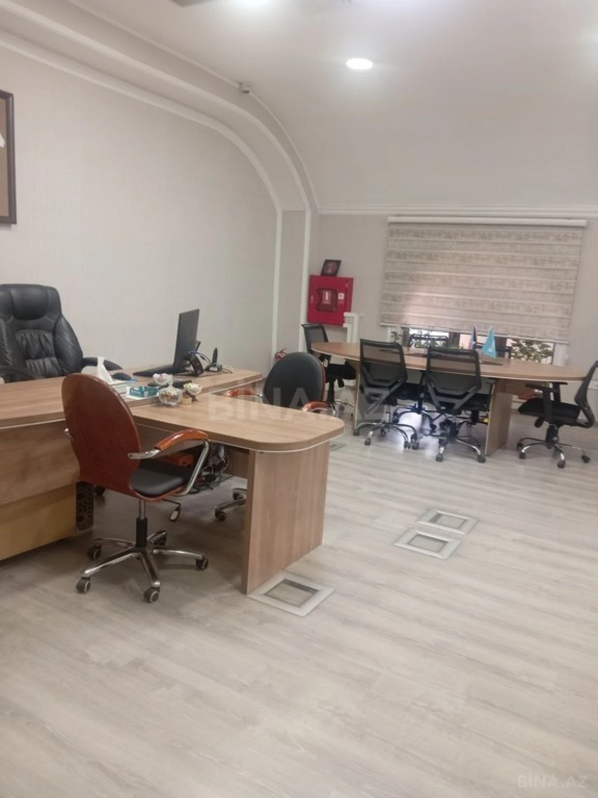 Kirayə verilir 20 otaqlı ofis 2000 m²