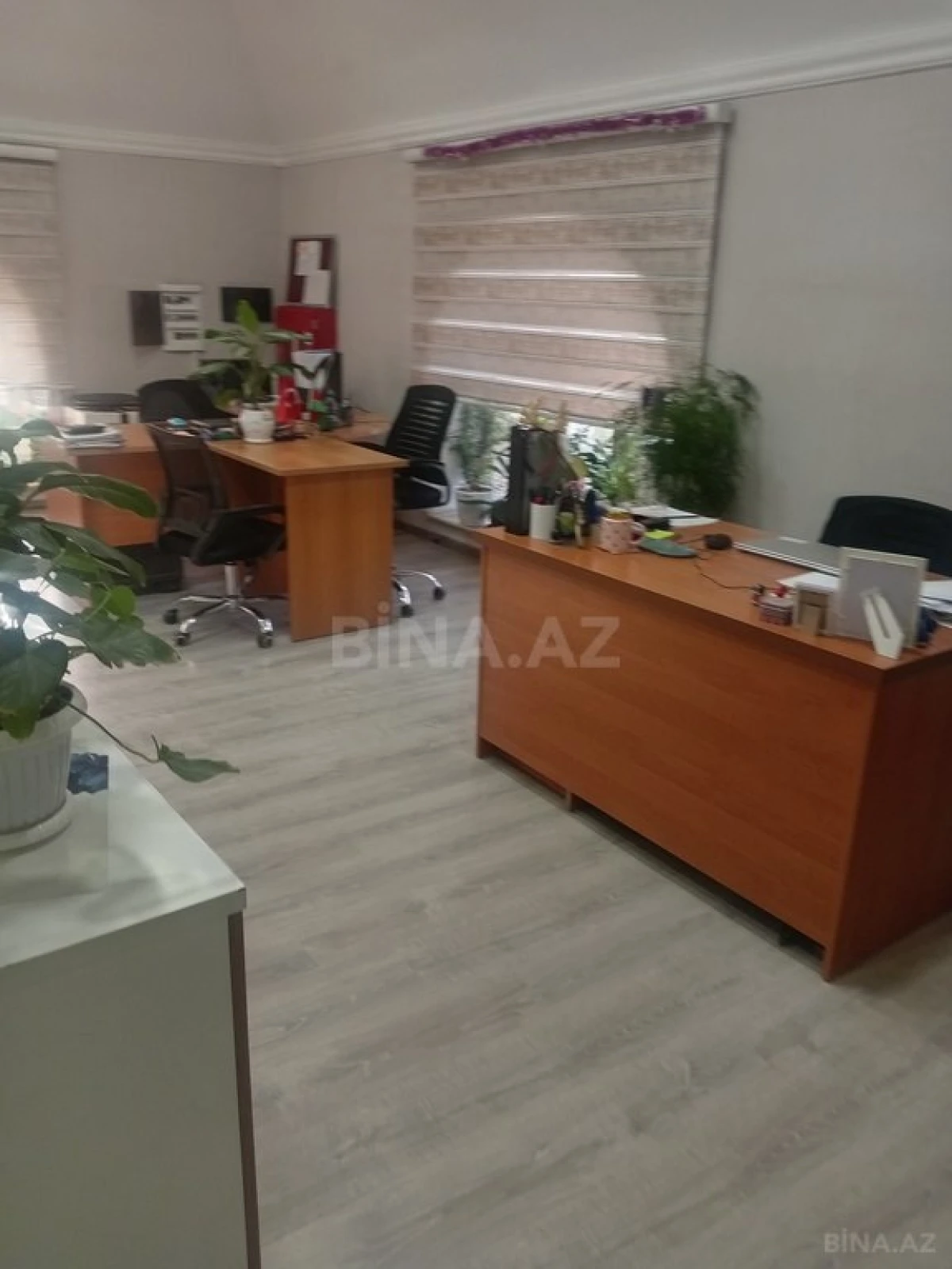Kirayə verilir 20 otaqlı ofis 2000 m²