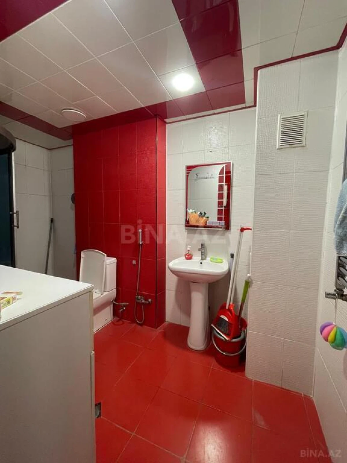 Satılır 3 otaqlı mənzil 110 m²