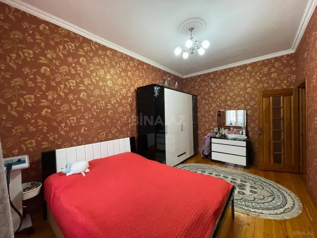 Satılır 3 otaqlı mənzil 110 m²