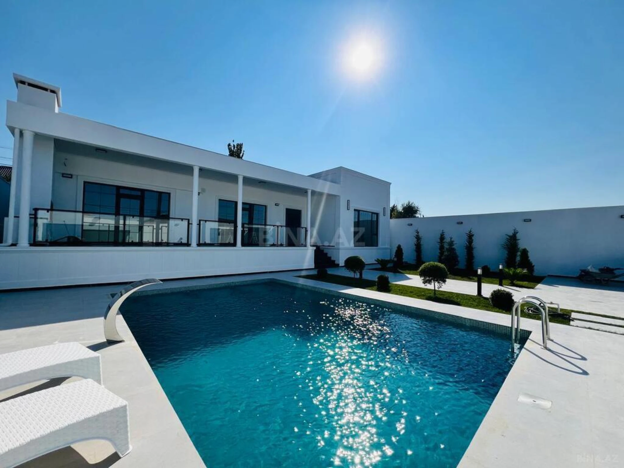 Satılır 4 otaqlı həyət evi 220 m²