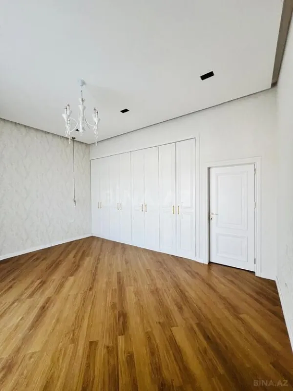 Satılır 4 otaqlı həyət evi 220 m²