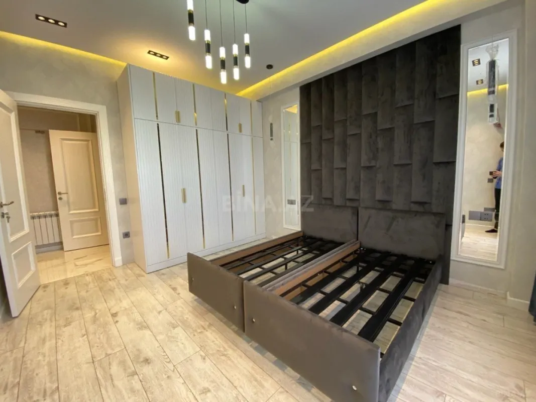 Kirayə verilir 2 otaqlı mənzil 100 m²