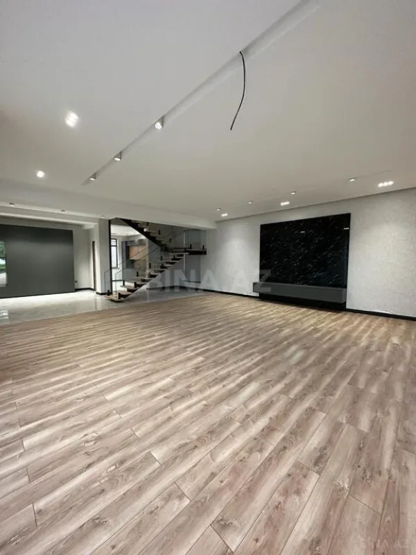 Satılır 6 otaqlı həyət evi 400 m²