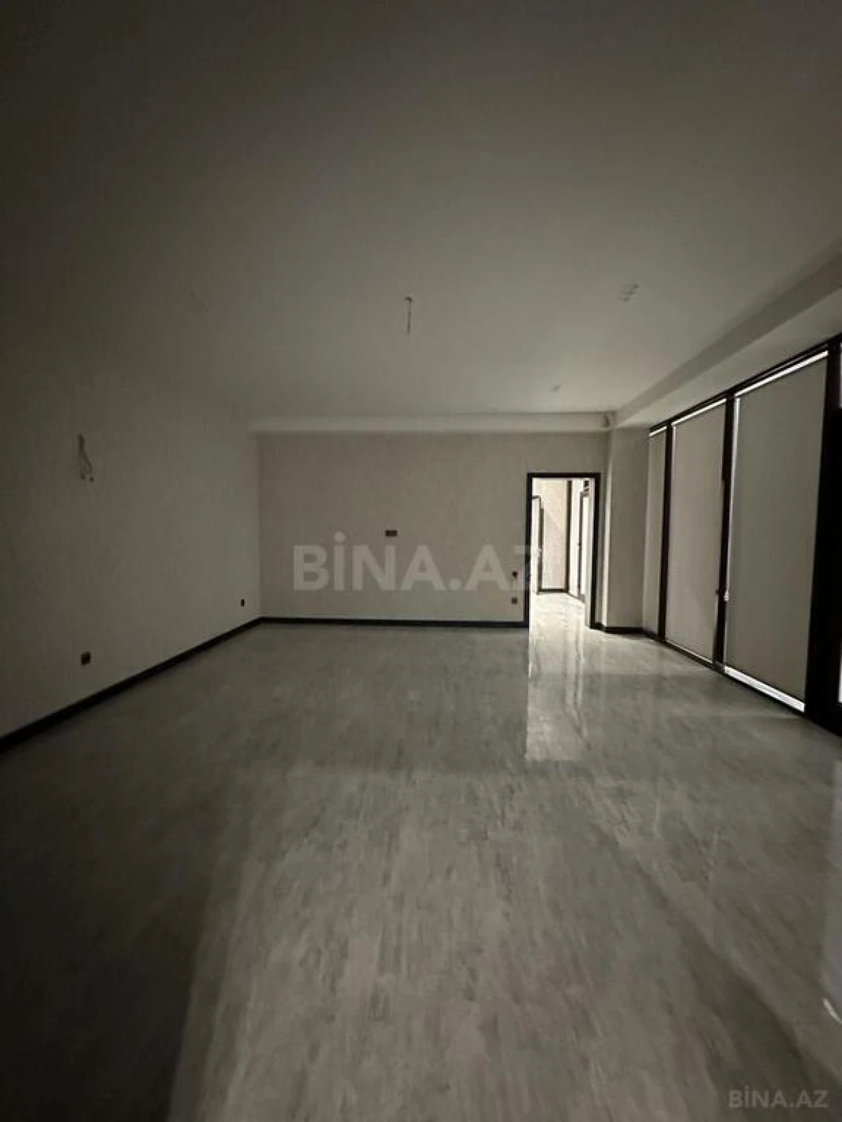 Satılır 6 otaqlı həyət evi 400 m²