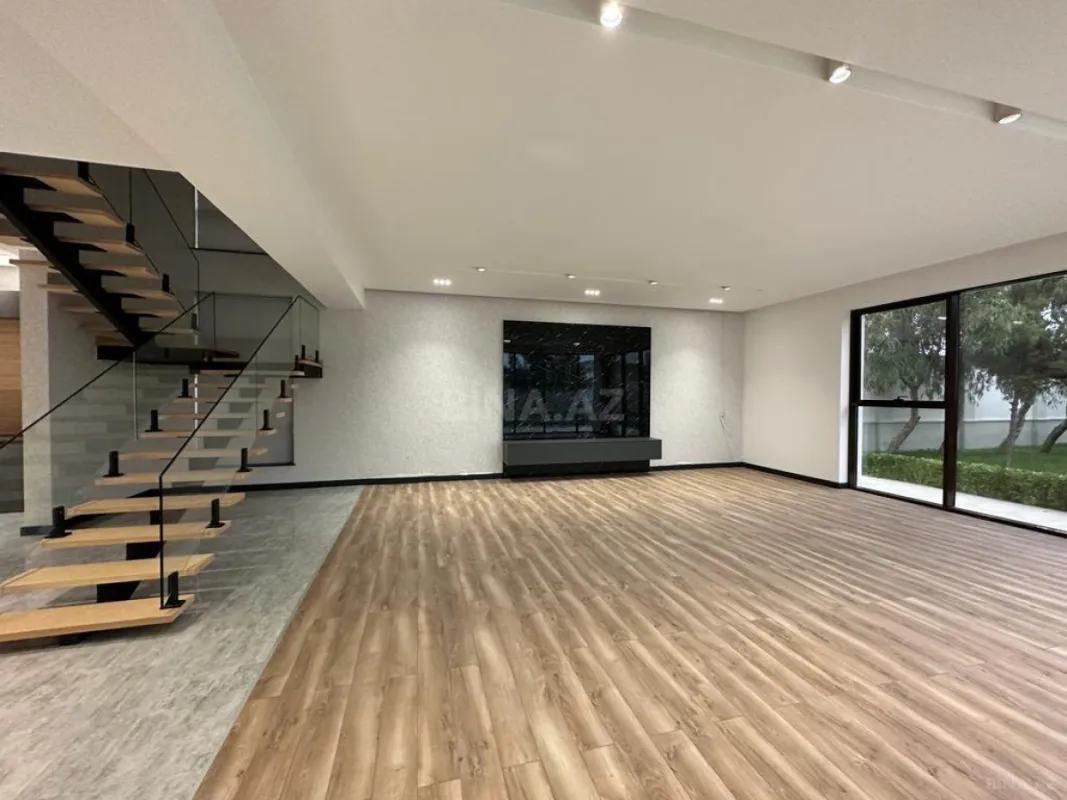 Satılır 6 otaqlı həyət evi 400 m²