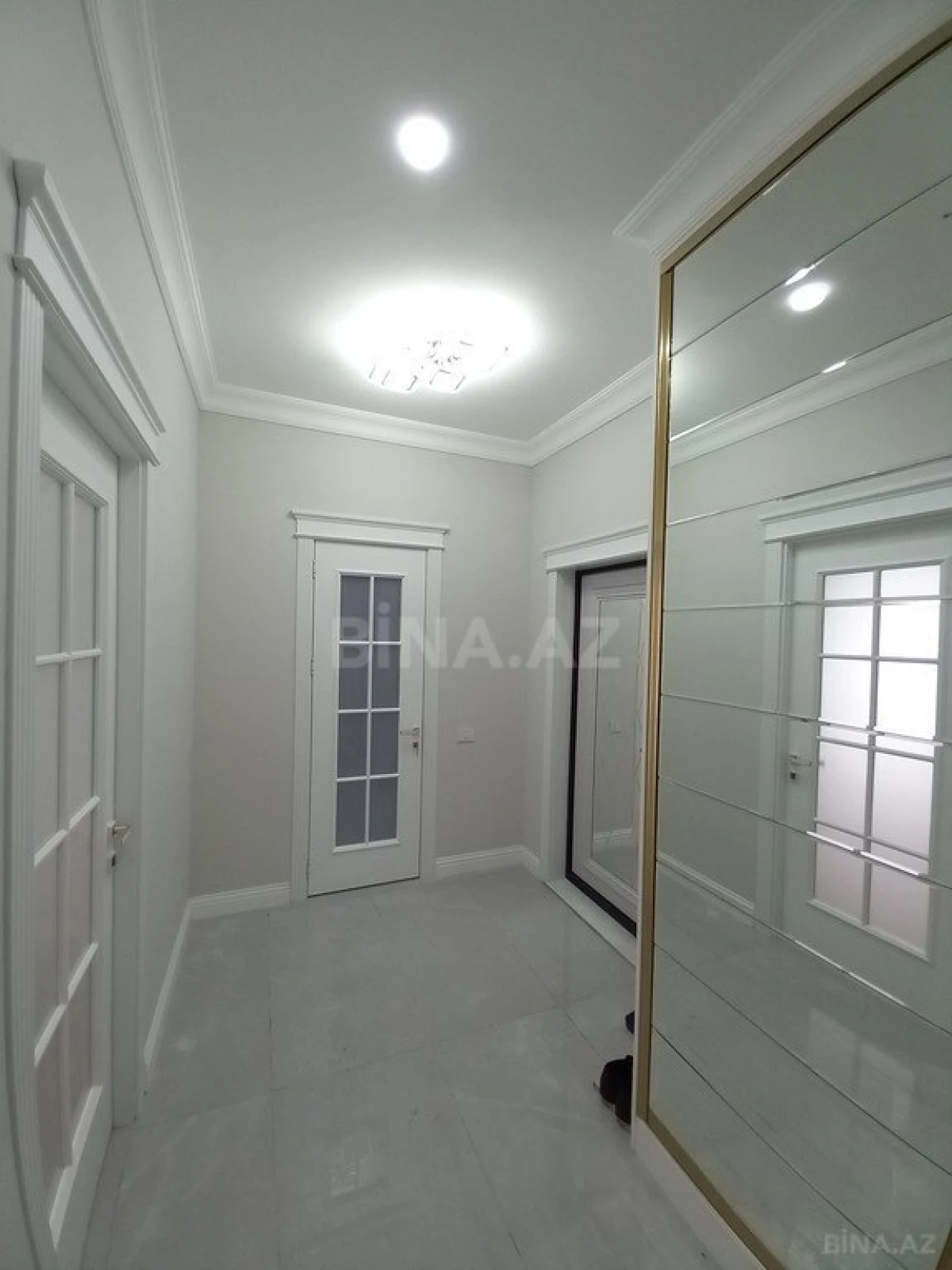 Satılır 3 otaqlı mənzil 77 m²