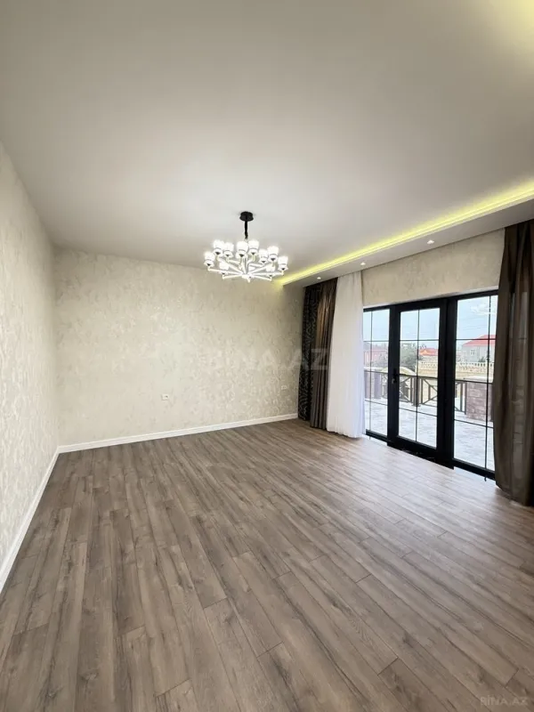 Satılır 6 otaqlı həyət evi 450 m²