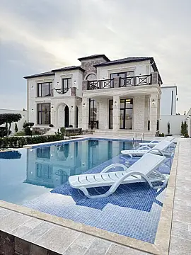 Satılır 6 otaqlı həyət evi 450 m²