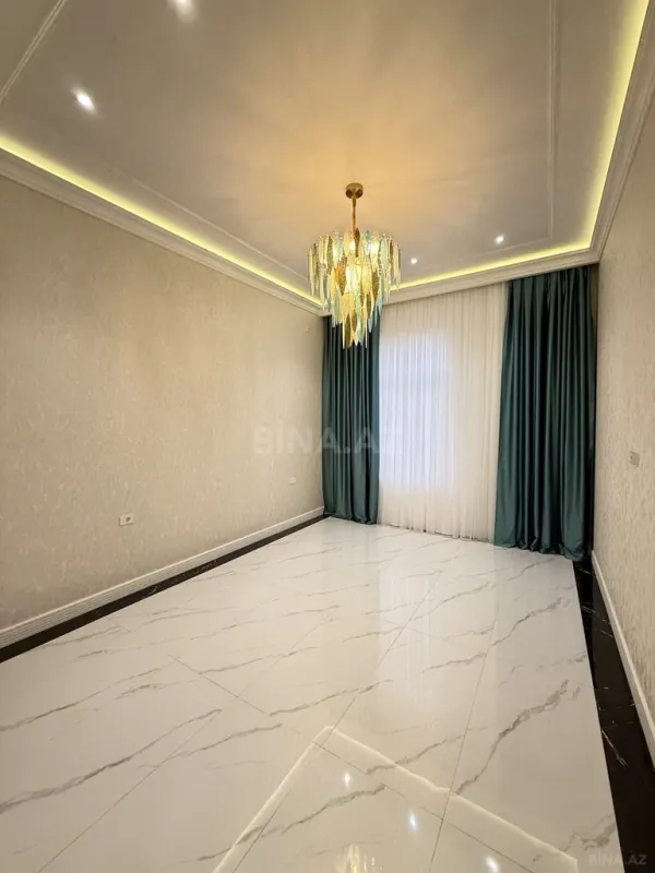 Satılır 6 otaqlı həyət evi 450 m²