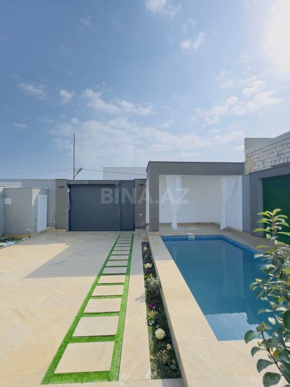 Satılır 4 otaqlı həyət evi 135 m²