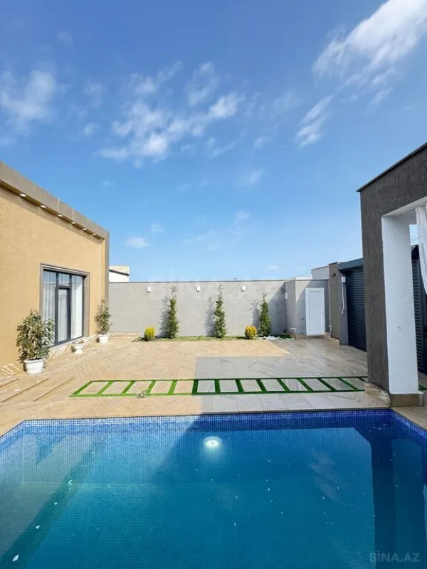 Satılır 4 otaqlı həyət evi 135 m²