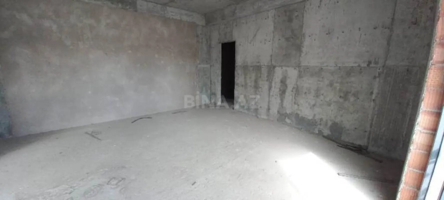 Satılır 3 otaqlı mənzil 163 m²