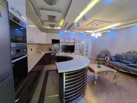 Satılır 3 otaqlı mənzil 140 m²