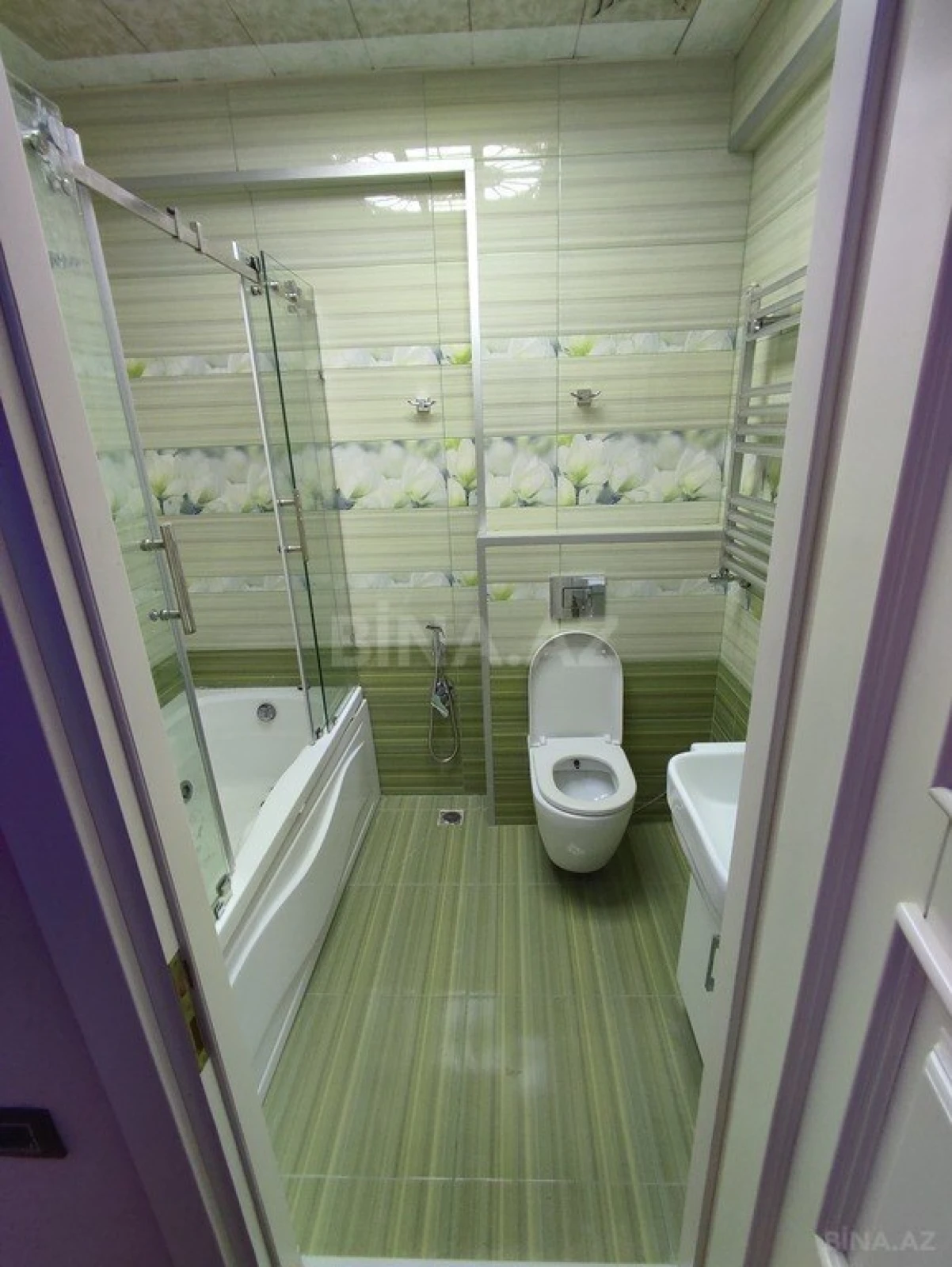 Satılır 3 otaqlı mənzil 140 m²