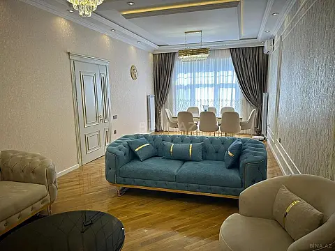 Satılır 6 otaqlı həyət evi 350.5 m² — Bakı, Bakıxanov 6 otaq 350.50 m²