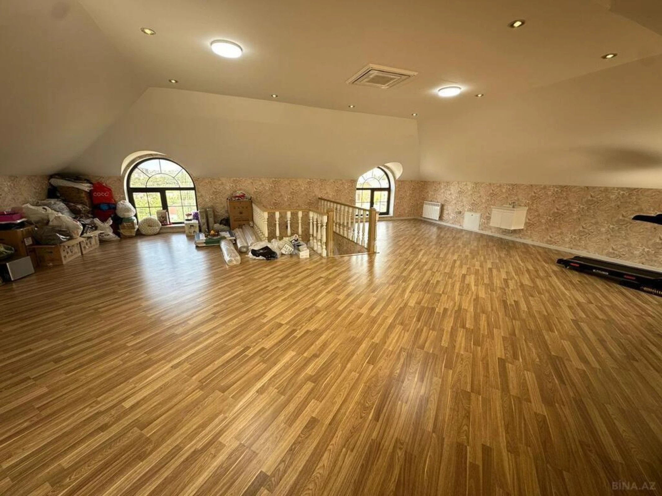 Satılır 6 otaqlı həyət evi 350.5 m²