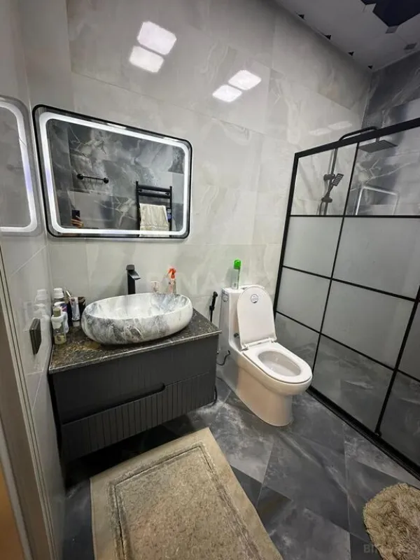 Satılır 6 otaqlı həyət evi 350.5 m²