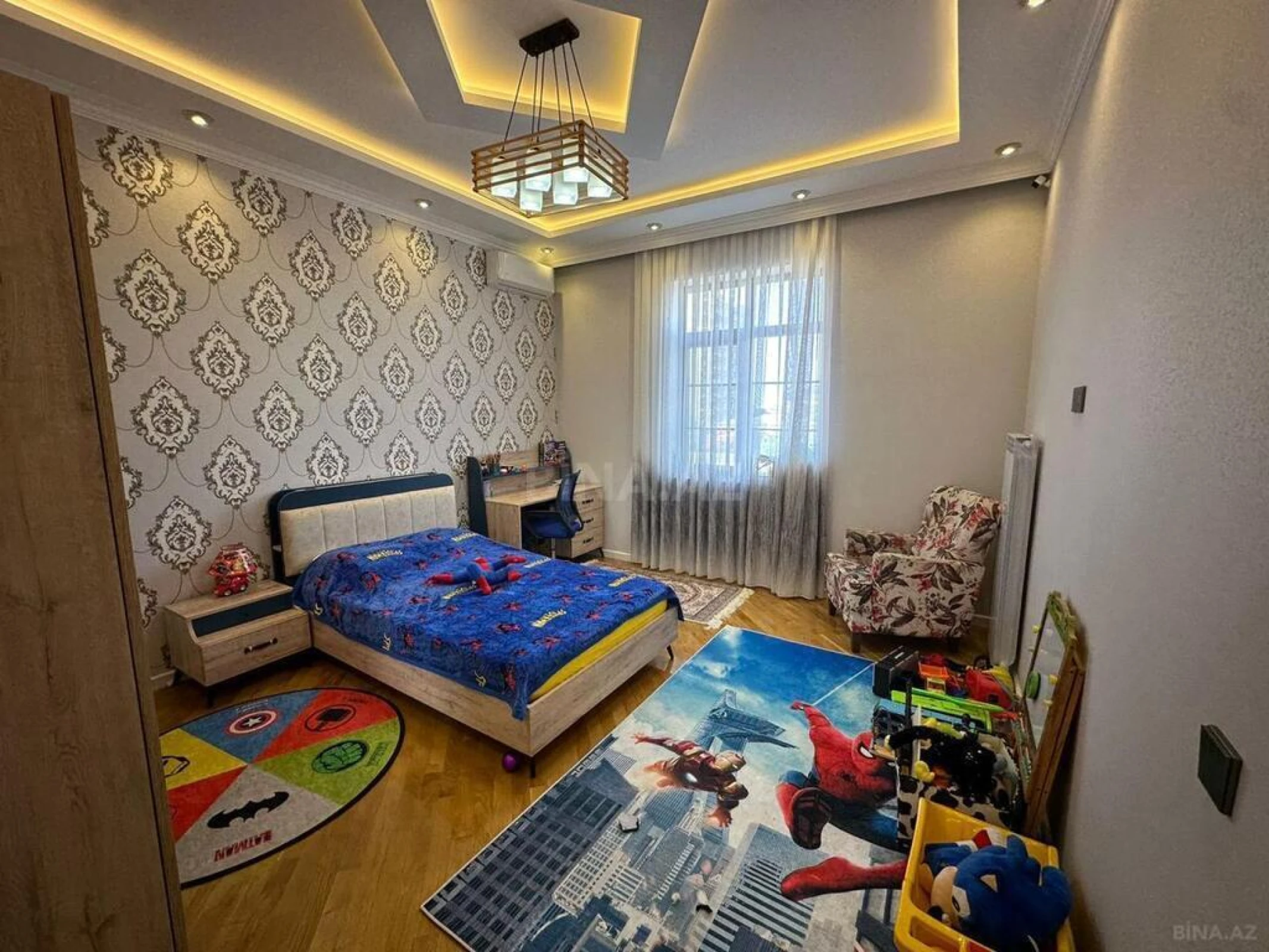 Satılır 6 otaqlı həyət evi 350.5 m²