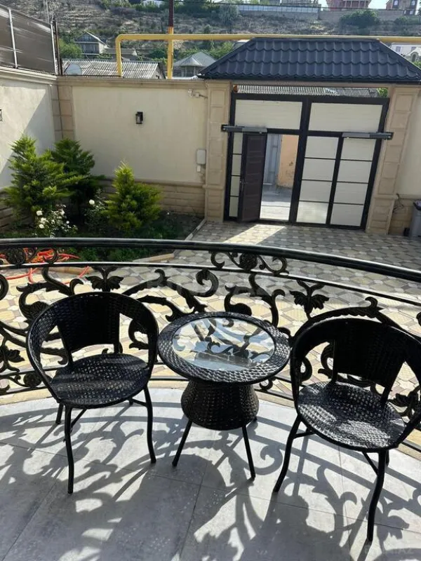 Satılır 6 otaqlı həyət evi 350.5 m²