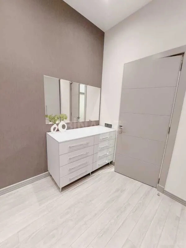 Kirayə verilir 3 otaqlı mənzil 145 m²