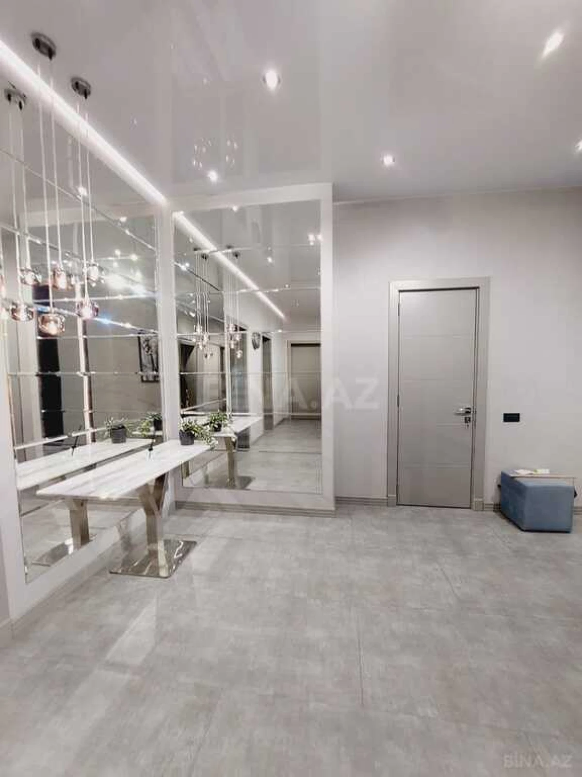 Kirayə verilir 3 otaqlı mənzil 145 m²