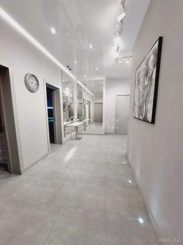 Kirayə verilir 3 otaqlı mənzil 145 m²