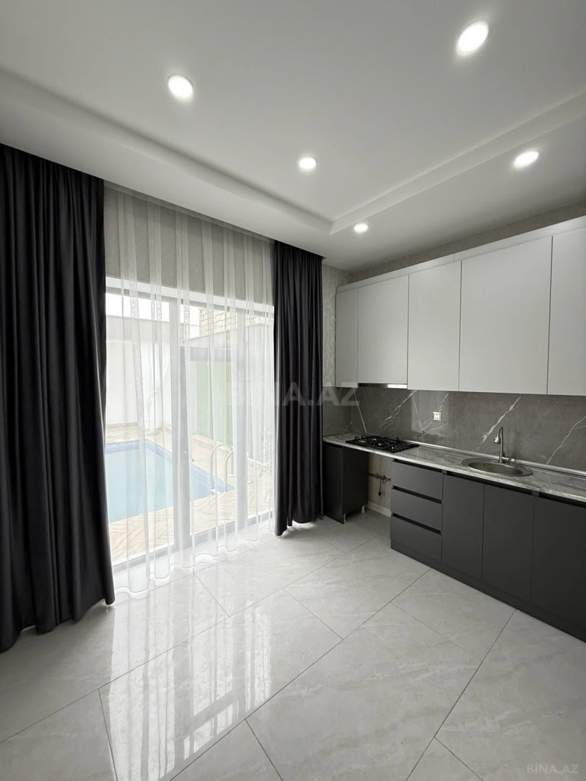 Satılır 4 otaqlı həyət evi 125 m²
