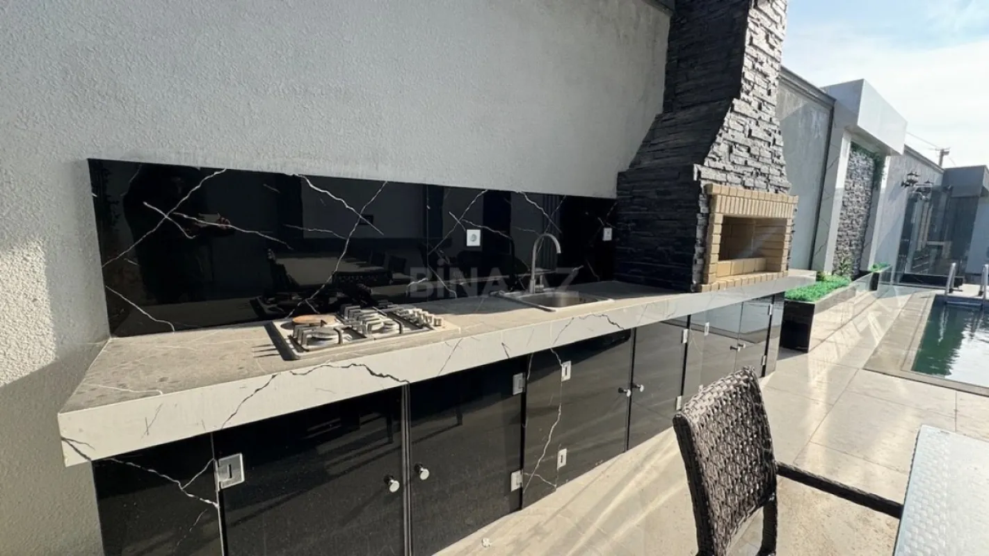 Satılır 4 otaqlı həyət evi 200 m²