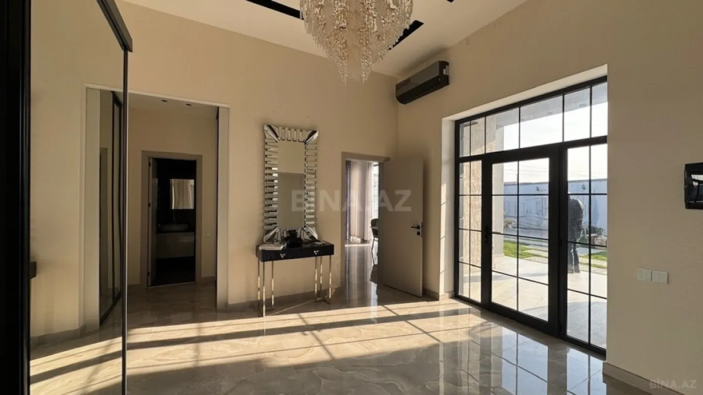Satılır 4 otaqlı həyət evi 200 m²