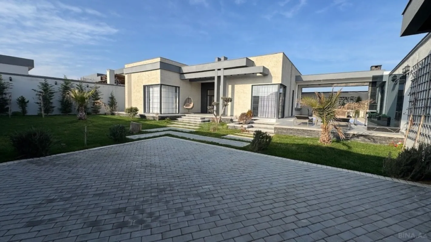 Satılır 4 otaqlı həyət evi 200 m²