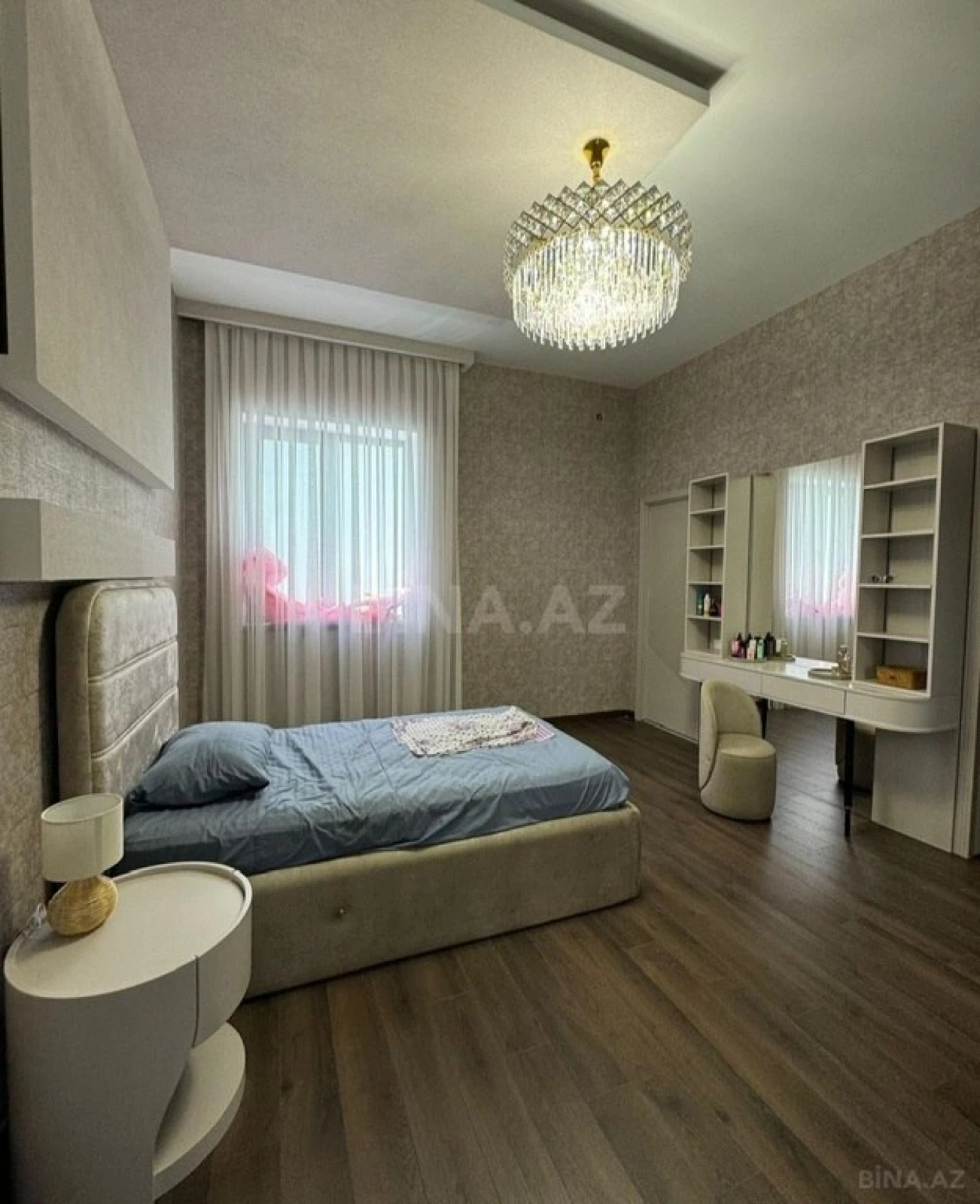 Satılır 4 otaqlı həyət evi 200 m²