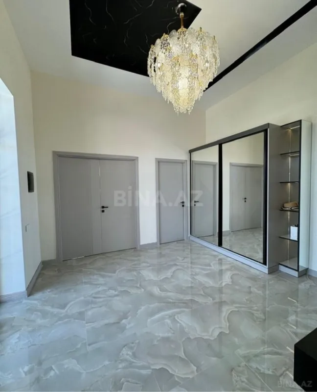Satılır 4 otaqlı həyət evi 200 m²